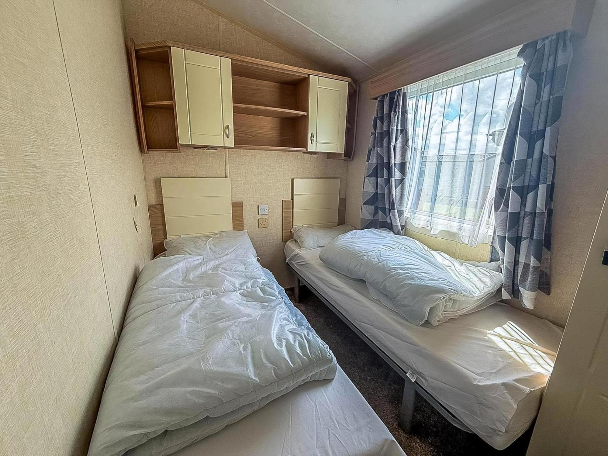 Lovely 8 Berth Caravan Nearby Scratby Beach In Norfolk Ref 50021F Great Yarmouth Exteriör bild