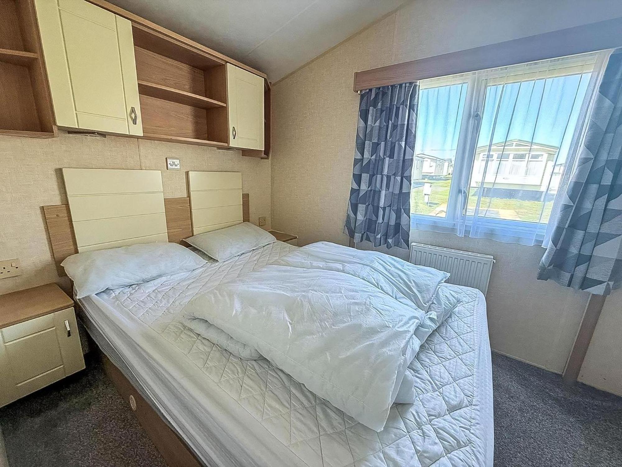 Lovely 8 Berth Caravan Nearby Scratby Beach In Norfolk Ref 50021F Great Yarmouth Exteriör bild